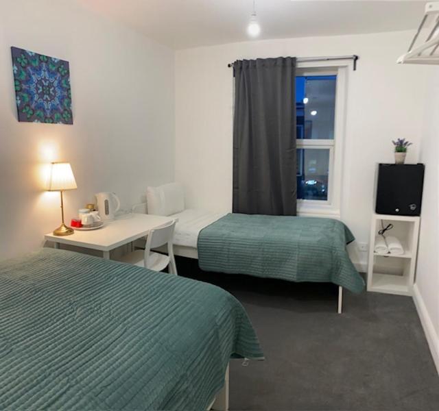 Lord Merit Guest Rooms In King'S Cross St Pancras Londres Extérieur photo