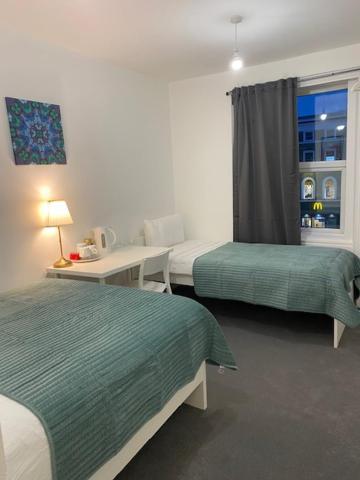 Lord Merit Guest Rooms In King'S Cross St Pancras Londres Extérieur photo